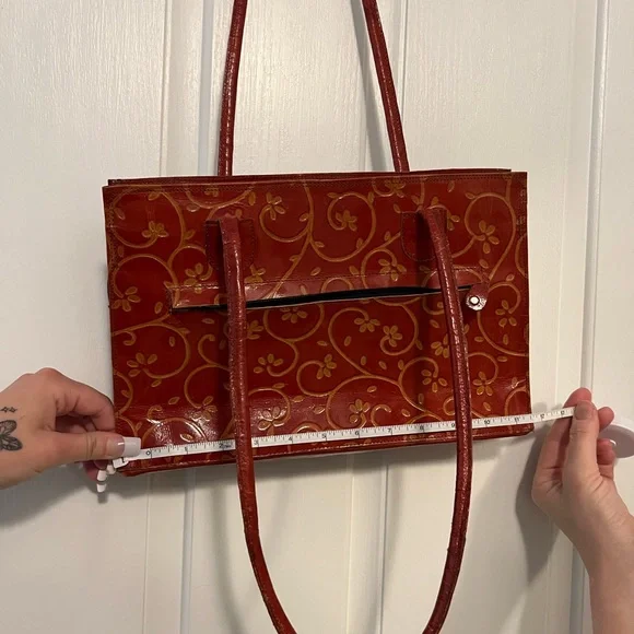 Genuine Leather handbag. - Picture 11 of 14